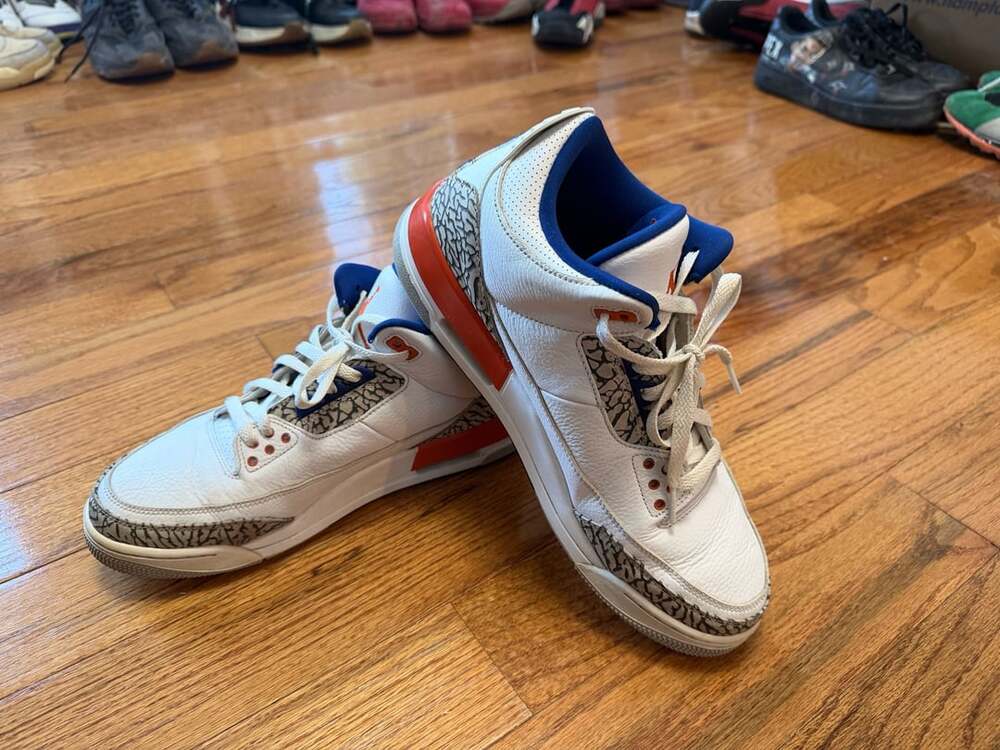 Air Jordan 3 Retro Knicks Sneakers Men’s Size 11.5 White Royal Orange